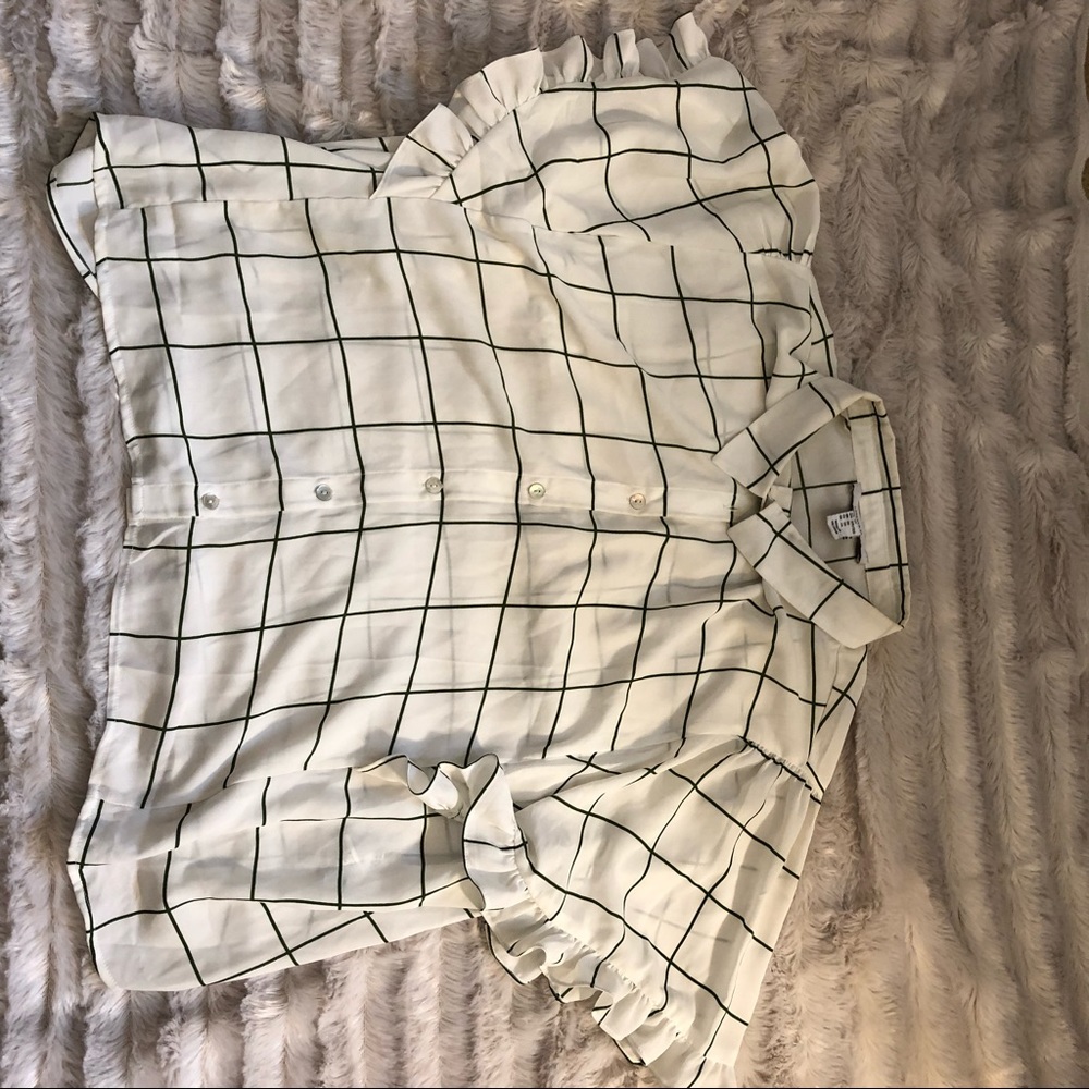FOREVER 21 green and white ruffle top
